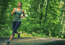 Outdoor 4-Minute Fat Blaster for Busy Parents running outdoors