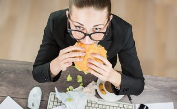 How to Avoid On-The-Job Weight Gain