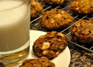 Healthy Chocolate Chunk Cookies