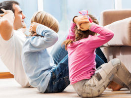 4 Minute Workout for Busy Parents family workout home situps