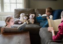 Daily Schedule for Kids While At Home During the COVID-19 Pandemic