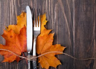 “Surviving the Holiday Feast: Healthy Eating Hacks That Won’t Scrooge Your Taste Buds” holiday eating hacks