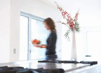 The Meal Timing Mistake That’s Making Weight Loss Harder for Busy Parents meal timing