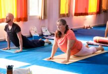 The Busy Parent’s Guide to Cobra Pose — Because Your Back Deserves Better cobra yoga pose stretch