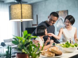The Lazy Parent’s Guide to Eating 150g of Protein Every Day (Without Losing Your Mind) eating enough protein