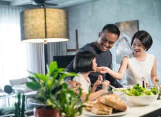 The Lazy Parent’s Guide to Eating 150g of Protein Every Day (Without Losing Your Mind) eating enough protein